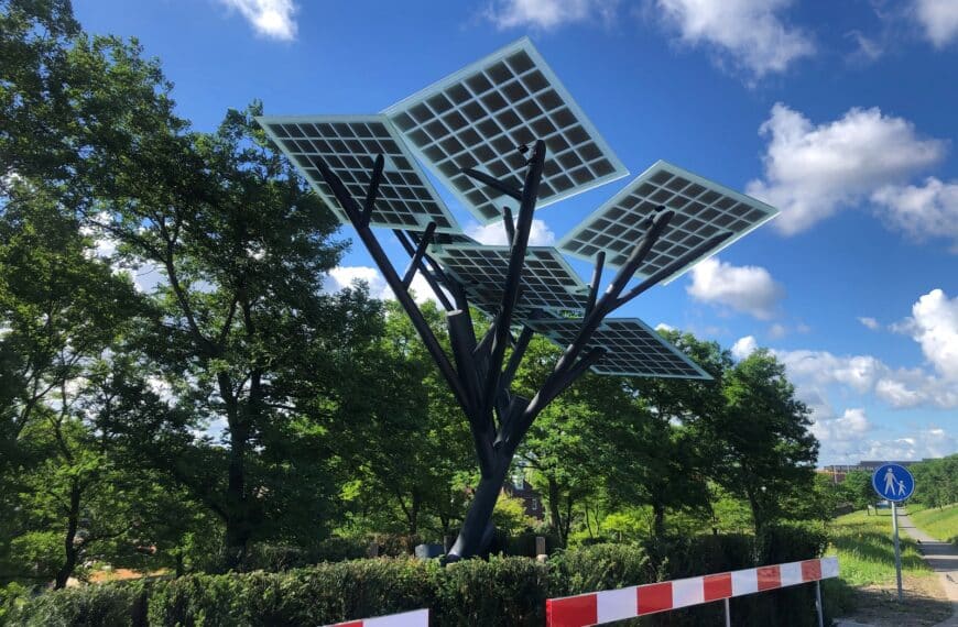 Solar tree